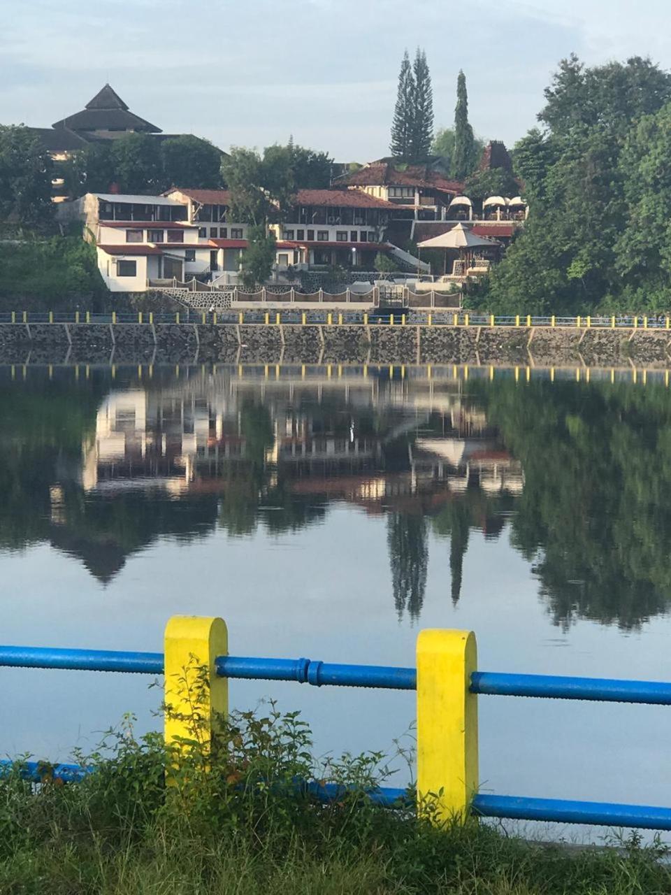Omah Kenangan At Seven Trumpets Resort Maguwo Esterno foto