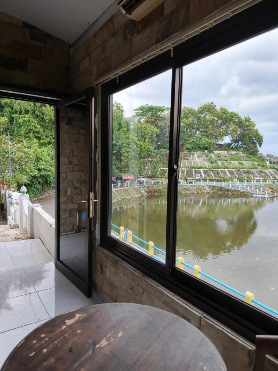 Omah Kenangan At Seven Trumpets Resort Maguwo Esterno foto